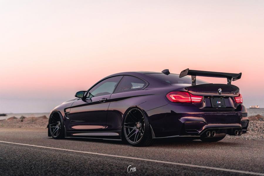  BMW M4 Coupe Daytona Violet Paint 2018 года  (фото 5 из 6)